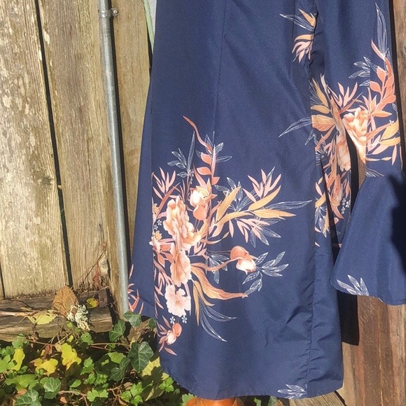 Yoins Mid Thigh Floral Navy Blue Dress w/LongSleeves w/Flared ends Fits like M/L - Picture 8 of 10